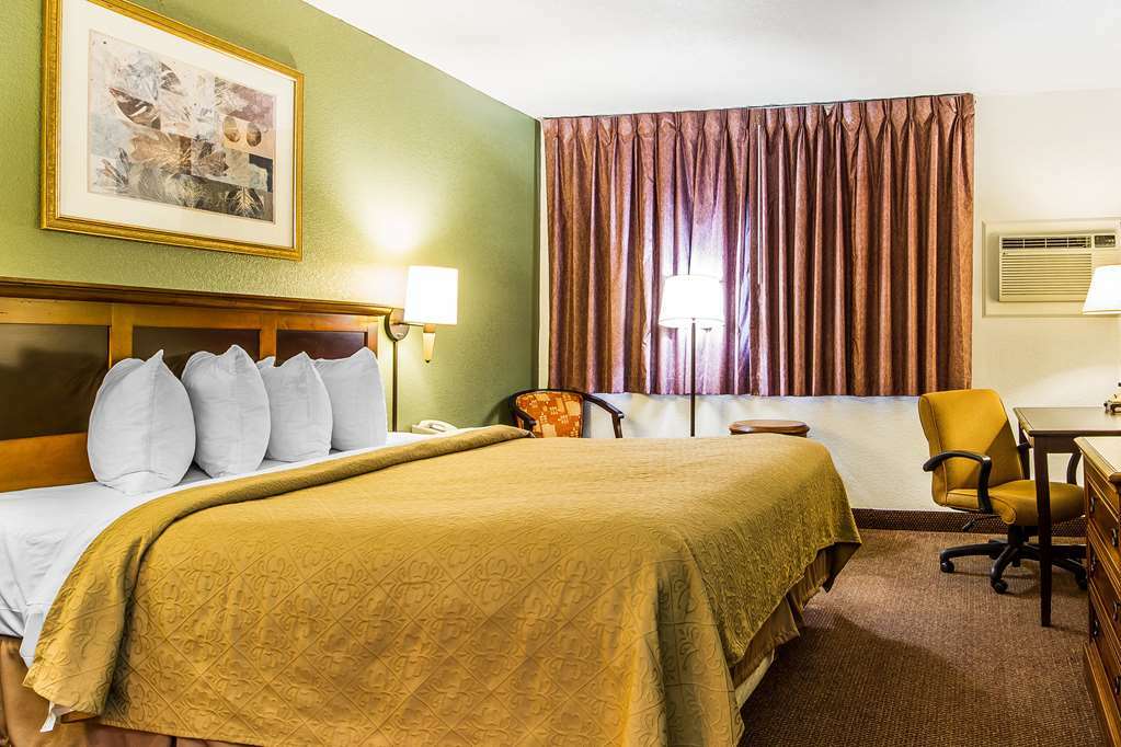 Rodeway Inn Auburn Quarto foto